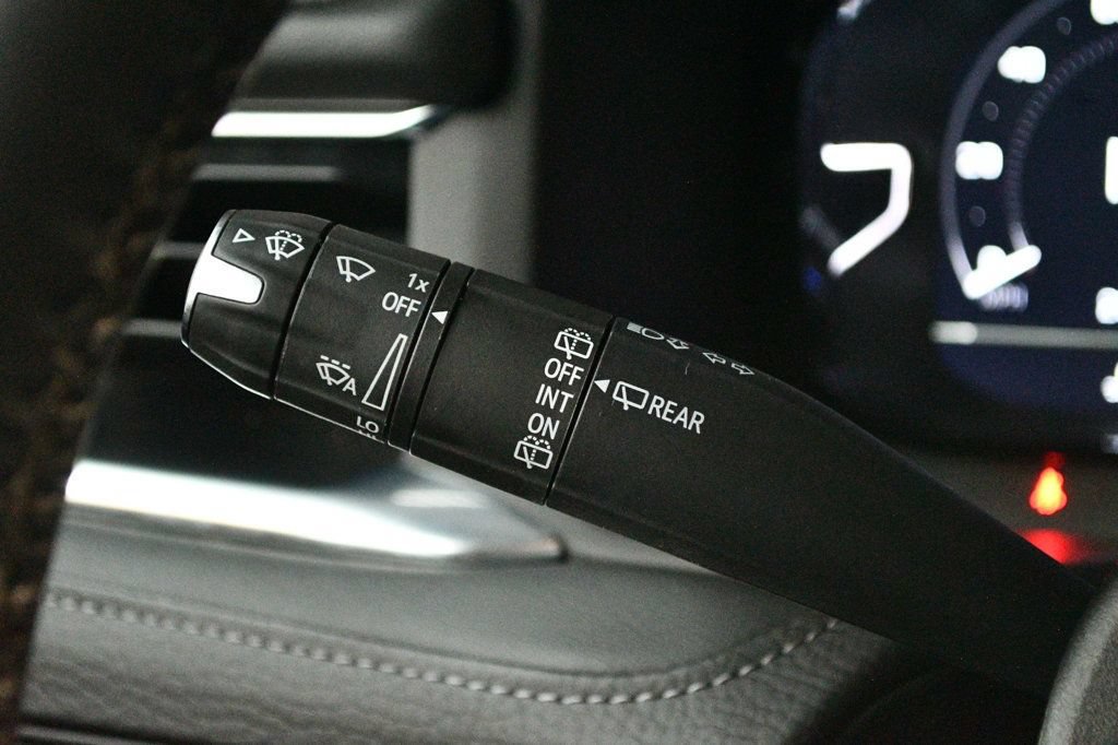 Used 2024 GMC Yukon XL Denali AWD/4WD image 74