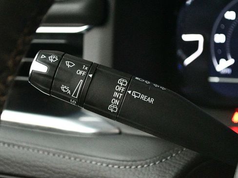 Used 2024 GMC Yukon XL Denali AWD/4WD image 74