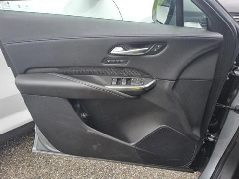 Used 2024 Cadillac XT4 Sport image 9