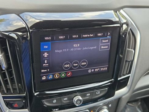 Used 2022 Chevrolet Traverse Premier w/ Redline Edition FWD image 20