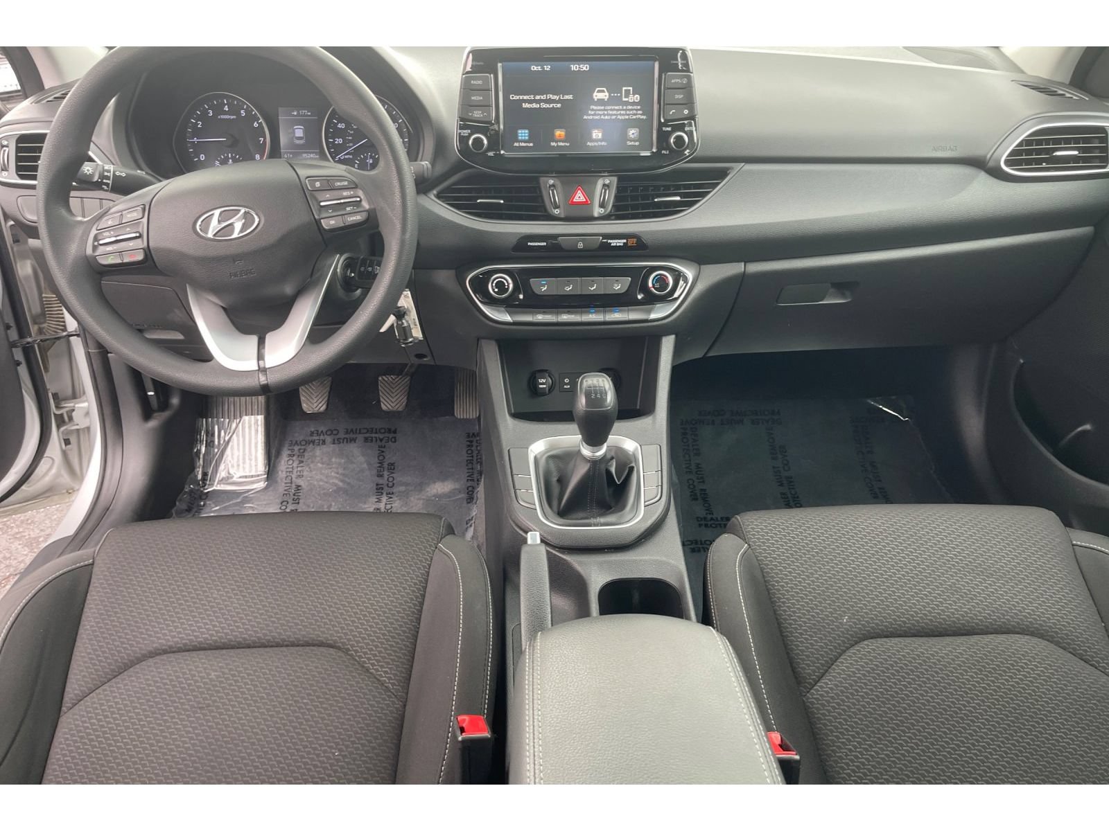 Used 2018 Hyundai Elantra GT FWD image 15