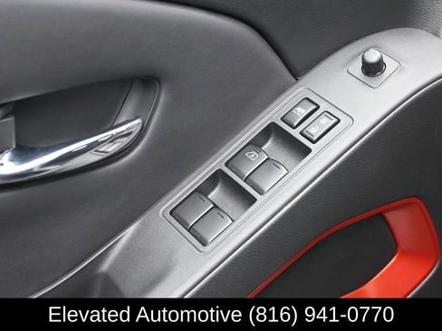Used 2022 Nissan Frontier PRO-4X w/ Technology Package AWD/4WD image 19