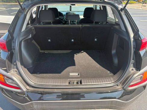 Used 2018 Hyundai Kona SEL FWD image 17