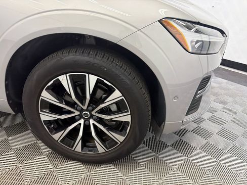 Used 2023 Volvo XC60 B5 Plus FWD image 14