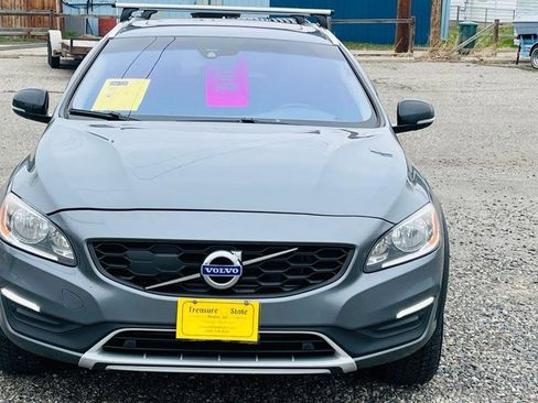 Used 2018 Volvo V60 T5 Cross Country w/ Convenience Package image 5