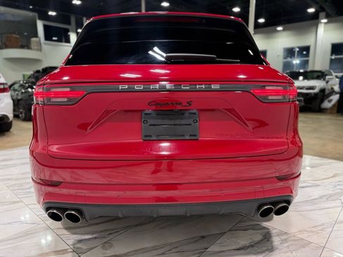 Used 2021 Porsche Cayenne S image 4