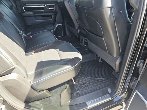 Used 2019 RAM 2500 Laramie AWD/4WD image 5