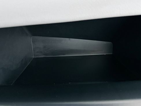 Certified 2023 Toyota Corolla SE image 32