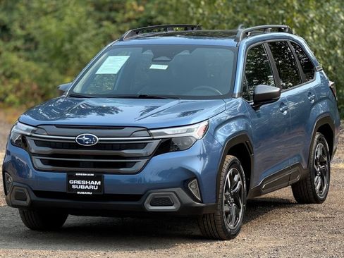 Used 2025 Subaru Forester Limited w/ Popular Package #1 AWD/4WD image 3