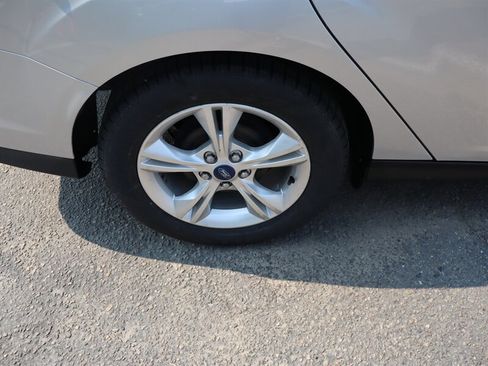 Used 2013 Ford Focus SE FWD image 27