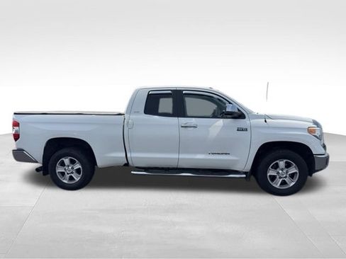 Used 2015 Toyota Tundra SR5 AWD/4WD image 5