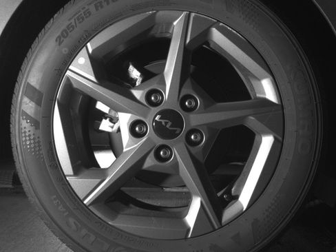 Used 2025 Kia K4 LXS image 15