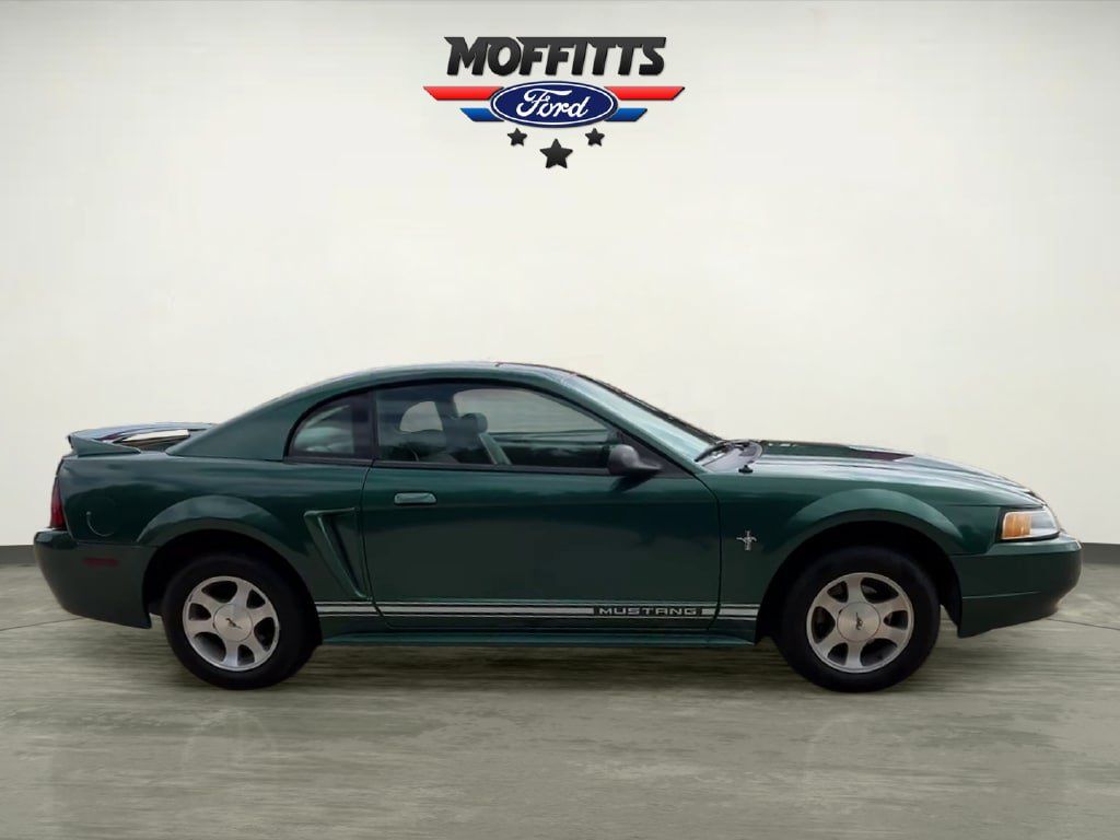 Used 2000 Ford Mustang Coupe RWD image 6