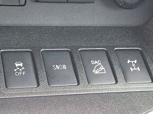 Used 2018 Toyota Highlander XLE AWD/4WD image 20