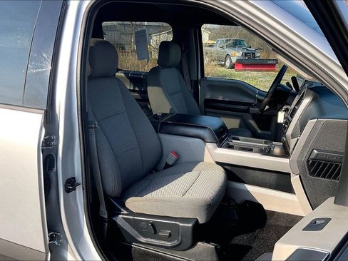 Used 2019 Ford F150 XLT w/ Equipment Group 302A Luxury image 7