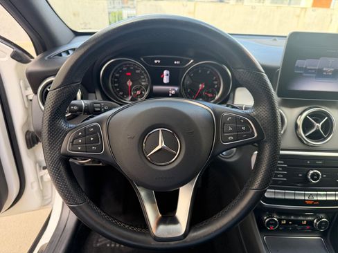 Used 2019 Mercedes-Benz GLA 250 4MATIC image 13