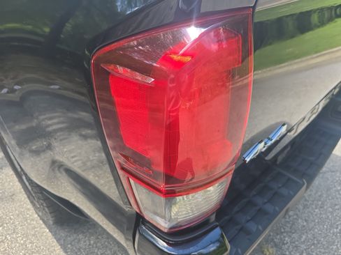 Used 2021 Toyota Tacoma SR AWD/4WD image 36