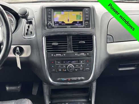 Used 2020 Dodge Grand Caravan GT image 29
