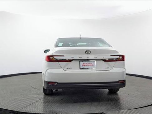 Used 2026 Toyota Camry LE FWD image 7