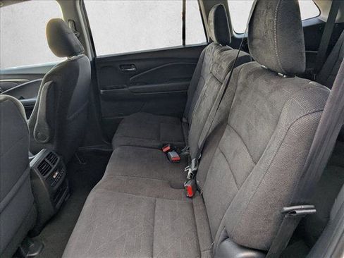 Certified 2019 Honda Pilot EX image 17