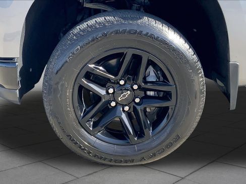 Used 2021 Chevrolet Silverado 1500 LT Trail Boss w/ LT Trail Boss Premium Package AWD/4WD image 11