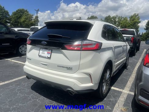 Used 2020 Ford Edge Titanium FWD image 3