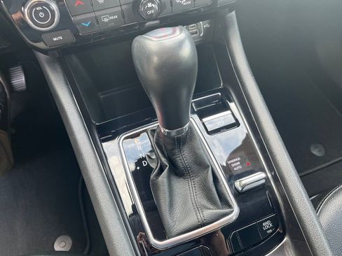 Used 2022 Jeep Compass Latitude image 47