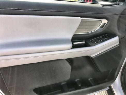 Used 2025 Ford Expedition Max Platinum image 13