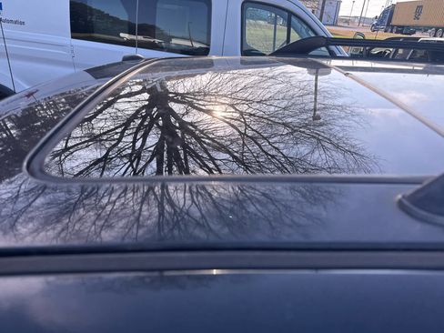 Used 2011 Ford Escape XLT w/ 203A Rapid Spec Order Code image 18