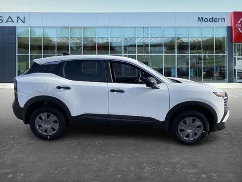 New 2026 Nissan Kicks S image 4