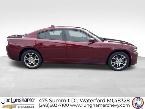 Used 2017 Dodge Charger SXT w/ Driver Confidence Group AWD/4WD image 2