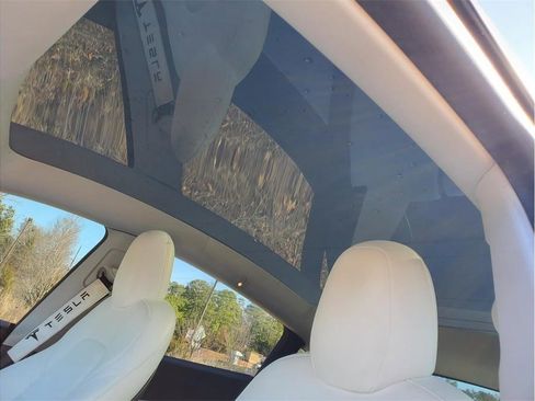 Used 2020 Tesla Model Y Long Range AWD/4WD image 17