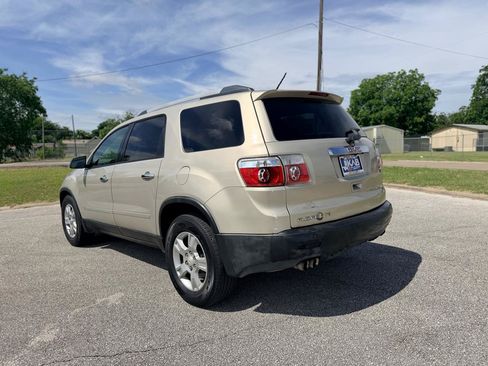 Used 2010 GMC Acadia SLE FWD image 5