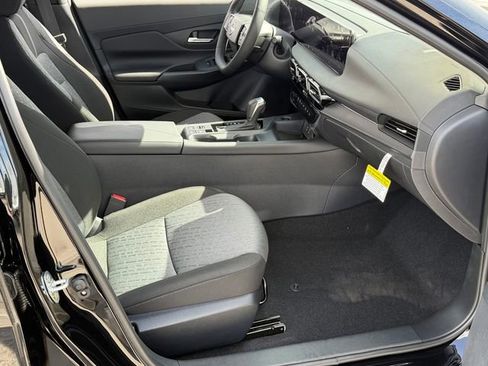 New 2026 Nissan Sentra SV FWD image 24