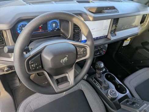 New 2025 Ford Bronco 4-Door AWD/4WD image 3