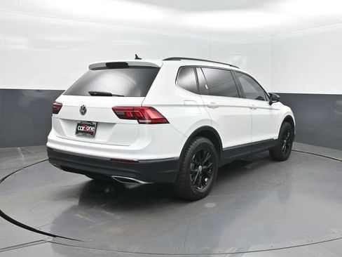 Used 2020 Volkswagen Tiguan SE FWD image 33