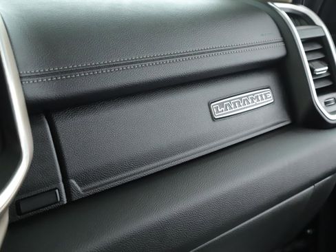 Certified 2020 RAM 1500 Laramie image 17