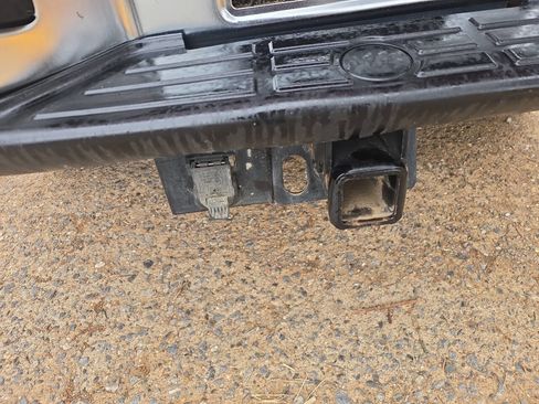 Used 2014 Nissan Titan SV w/ SV Premium Utility Package image 29