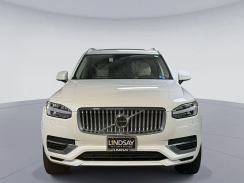 Used 2025 Volvo XC90 T8 Plus AWD/4WD image 8