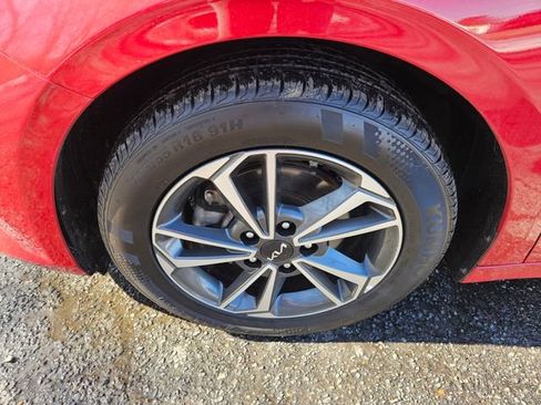Used 2024 Kia Forte LXS FWD image 23