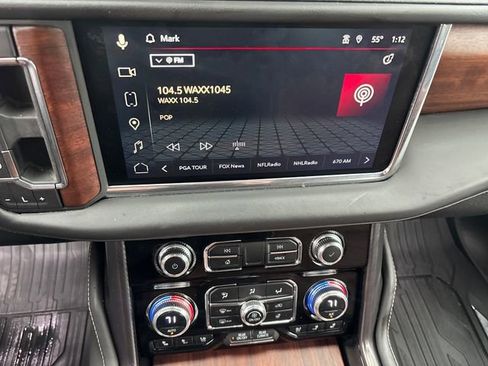 Used 2023 GMC Yukon XL Denali Ultimate AWD/4WD image 21