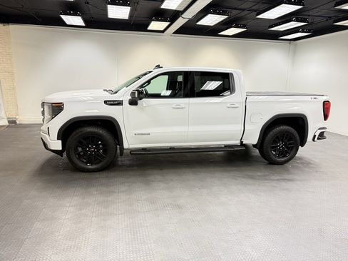 New 2026 GMC Sierra 1500 Elevation image 2