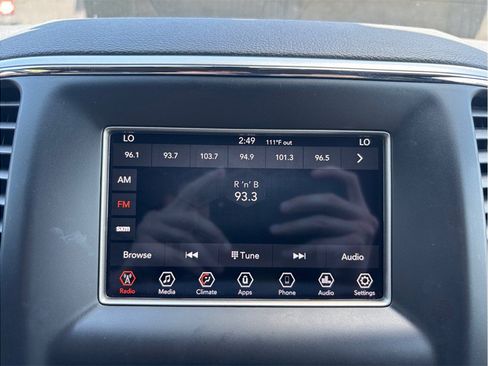Used 2019 Jeep Grand Cherokee Laredo AWD/4WD image 27
