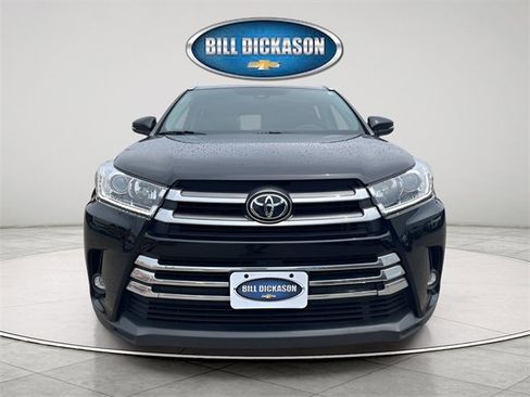 Used 2019 Toyota Highlander Limited image 2