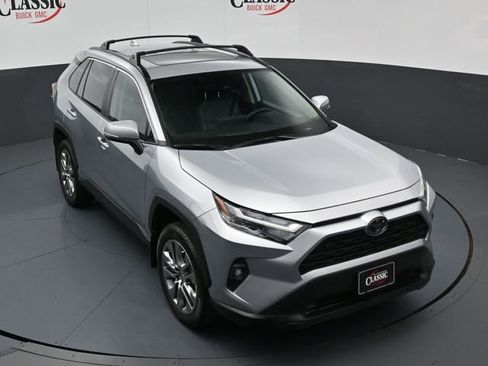 Used 2025 Toyota RAV4 XLE Premium w/ Weather Package image 21