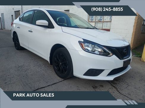 Used 2019 Nissan Sentra SV FWD image 1
