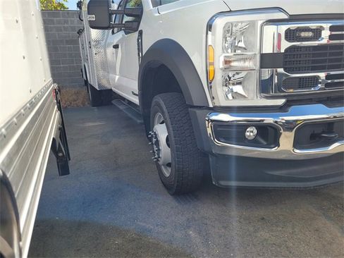 New 2024 Ford F550 4x4 SuperCab Super Duty image 2