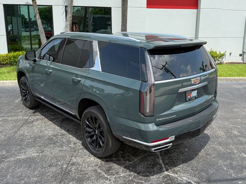 Used 2025 Cadillac Escalade Premium Luxury w/ Touring Package AWD/4WD image 16