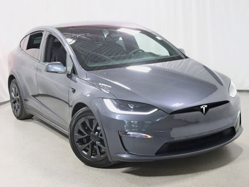 Used 2023 Tesla Model X AWD/4WD image 6
