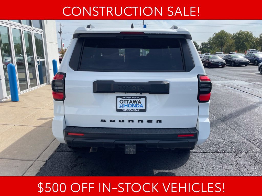 Used 2025 Toyota 4Runner SR5 AWD/4WD image 6